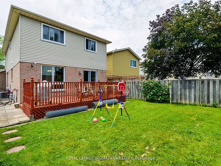 6222 Fullerton Cres — Photo 31