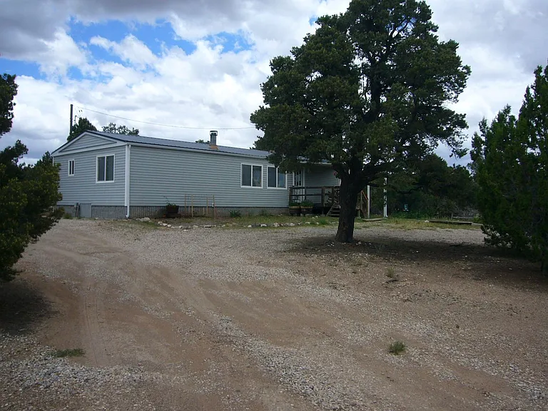 2542 S 9100 W — Photo 1