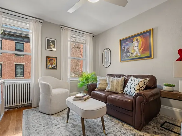 76 Phillips St APT 3, Boston, MA 02114
