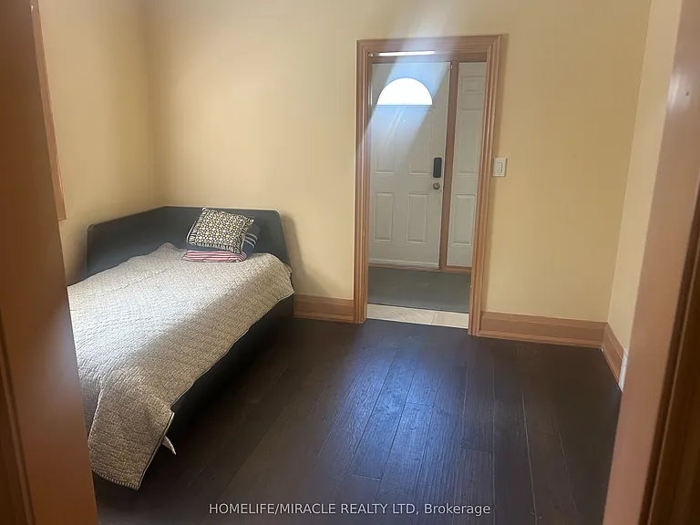 31 Bowman St — Photo 8