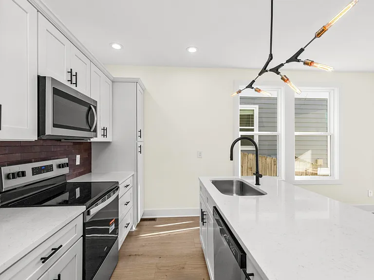 3811 Dr Walter S Davis Blvd #3811 — Photo 5