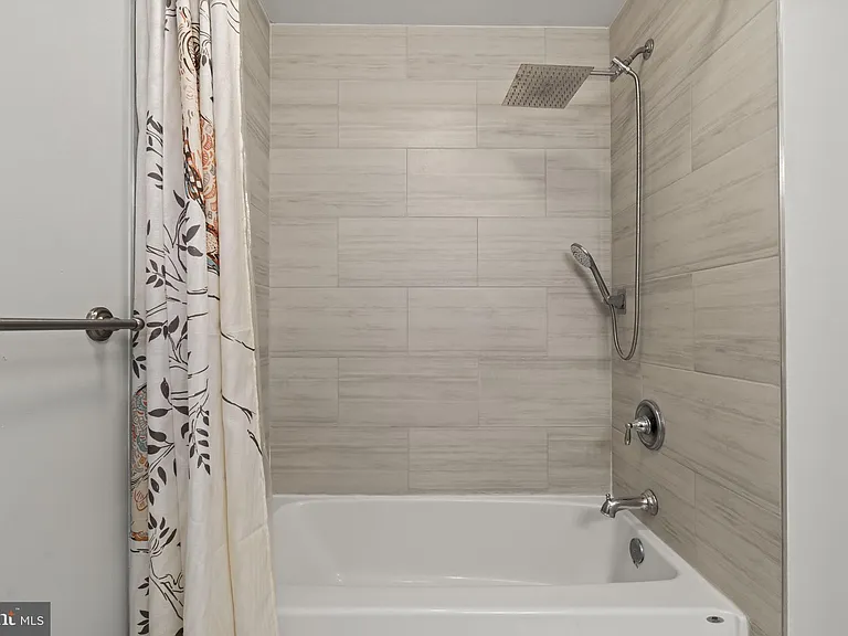 428 Hurst St — Photo 21