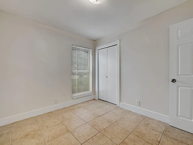 509 Greenway Dr — Photo 17