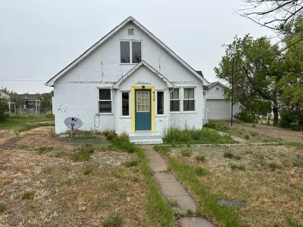 415 3rd St S, Sunburst, MT 59482