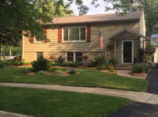 9037 Caddy Ct, Orland Park, IL 60462