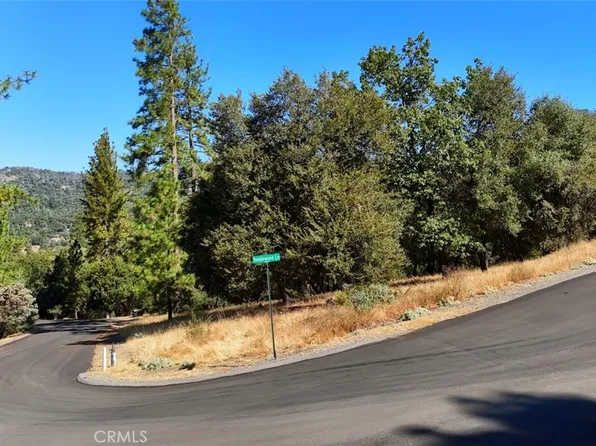 39695 Timberwood Ln, Oakhurst, CA 93644