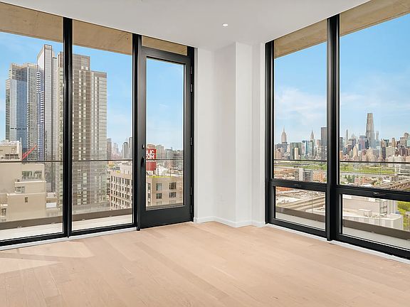 3rd image of 41-15 24th St #2503