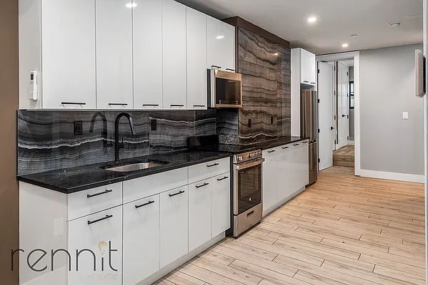 Rented by Rennit Inc. | media 18