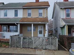 10 Ohio St, Mc Kees Rocks, PA 15136