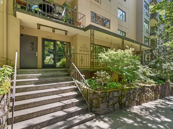 2021 SW Main St Unit 32, Portland, OR 97205