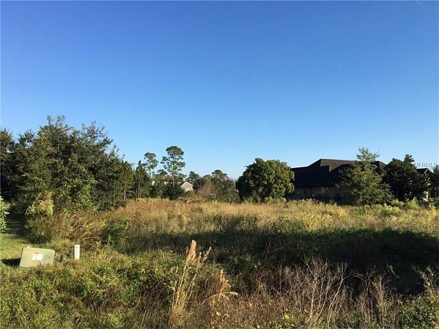 2nd image of 1607 S Chickasaw Trl