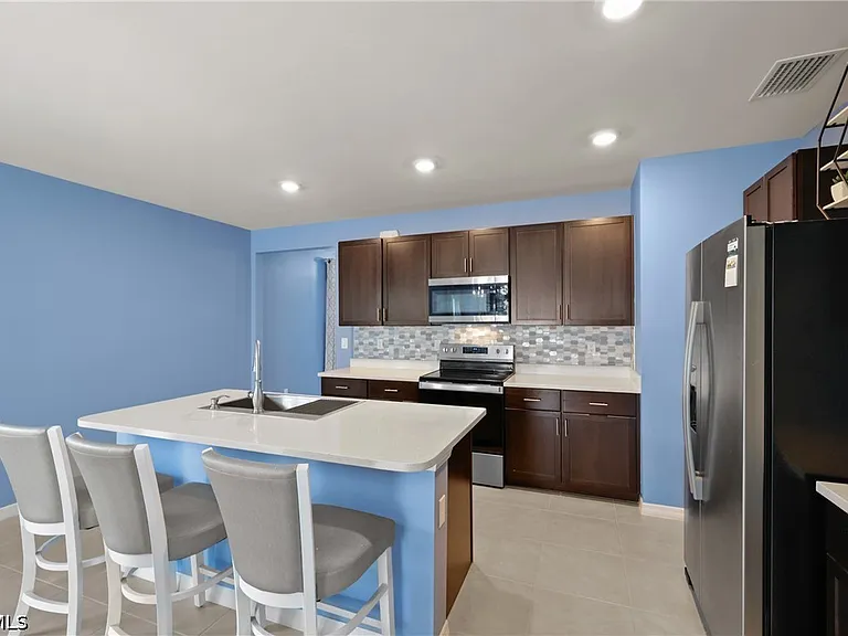 8720 Swell Brooks Ct — Photo 12