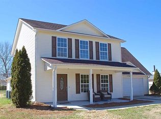 390 Gibbs Rd, Wellford, SC 29385