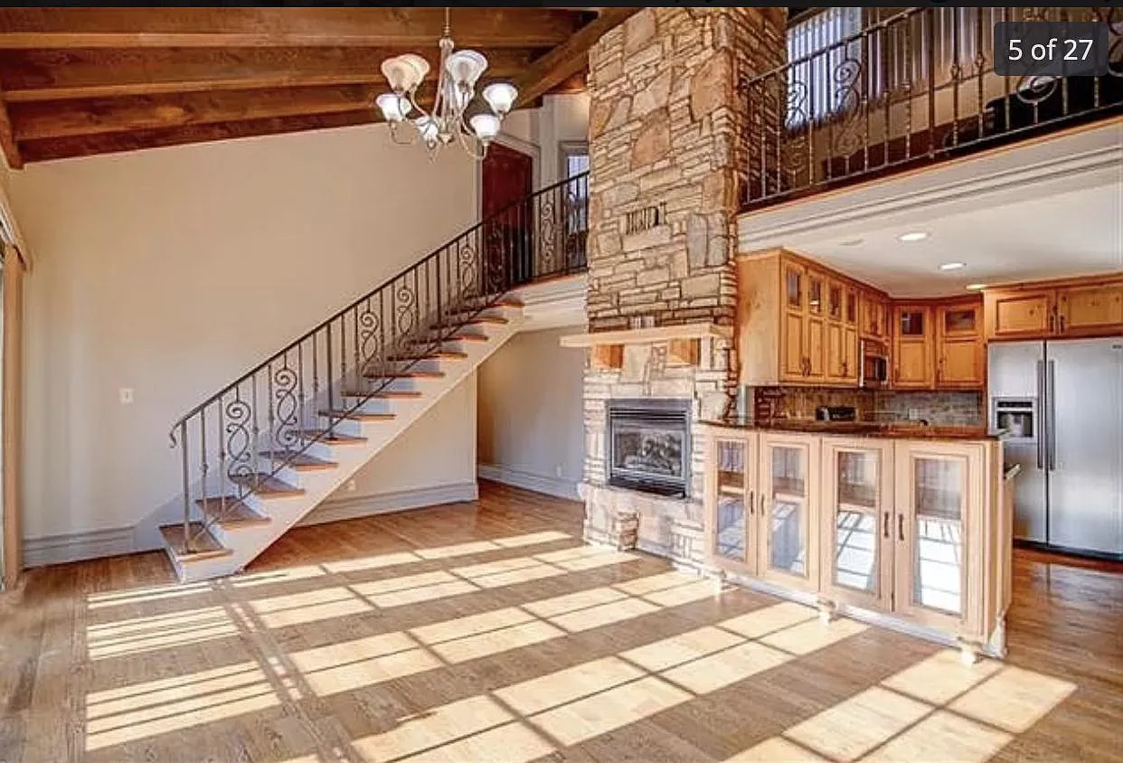 2 bed, 1200 sqft, $2,150 — Photo 3