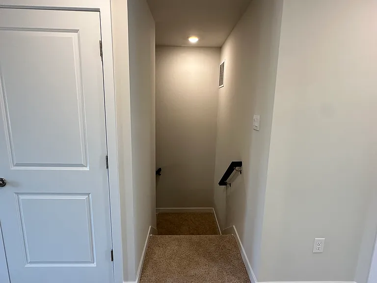 44 Aloma St — Photo 8