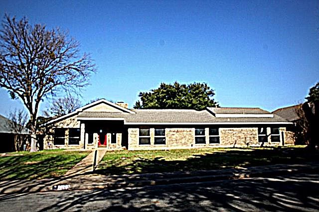 1st image of 7123 Van Hook Dr