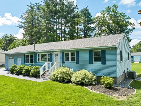 7 1st Ave, Pepperell, MA 01463
