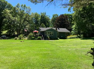 15 Cross Rd, West Stockbridge, MA 01266