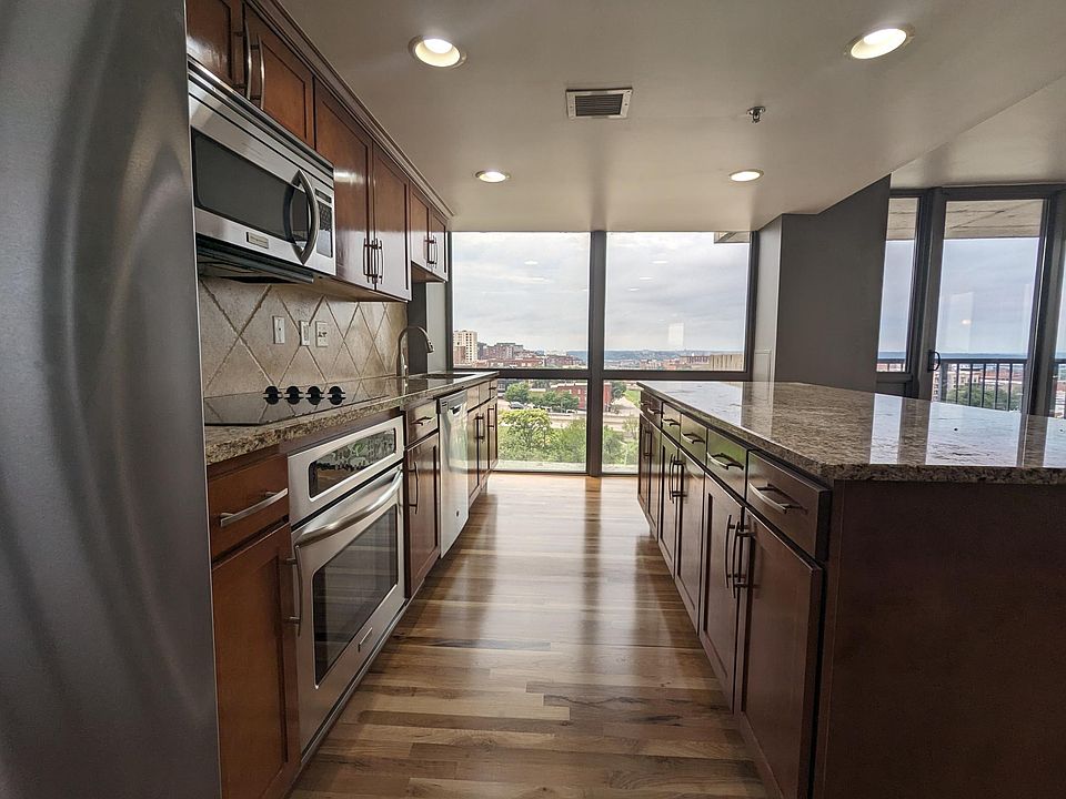 1st image of 600 E Admiral Blvd #808
