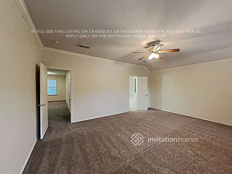 9818 Golden Prairie Ln — Photo 11