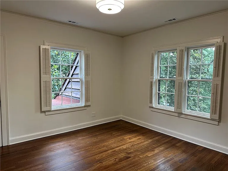 935 Stovall Blvd NE — Photo 28