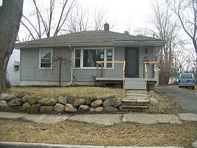 22 Edna Ave photo 1