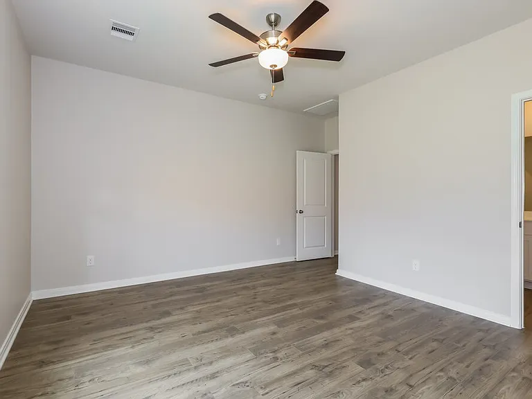 16426 Honeysuckle Hill Dr — Photo 13