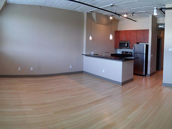3rd image of 806 Wasena Ave SW APT 420