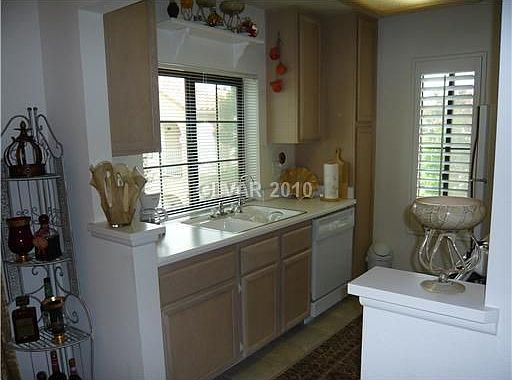 3rd image of 4835 S Torrey Pines Dr Unit 204