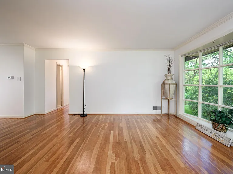 6728 Sulky Ln — Photo 10