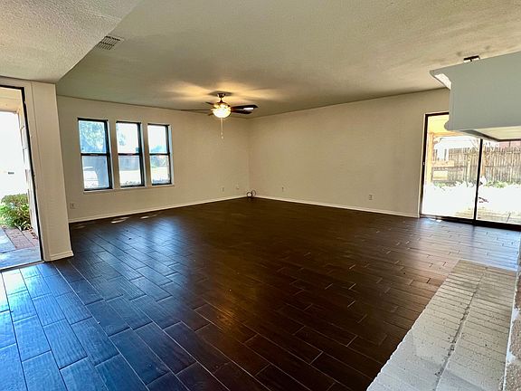 4th image of 743 Quail Cir