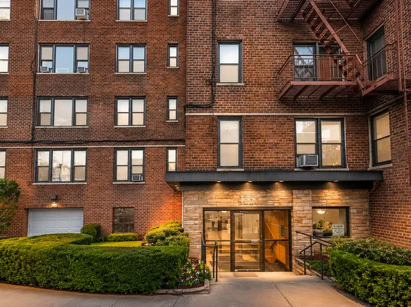 4265 Webster Avenue image 1 of 14