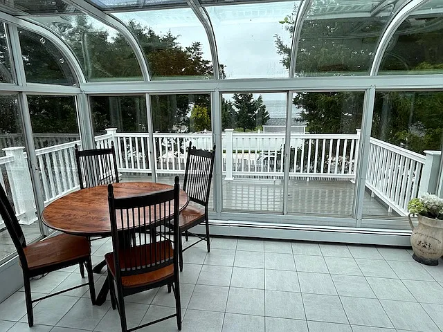 543 Park Ave — Photo 11