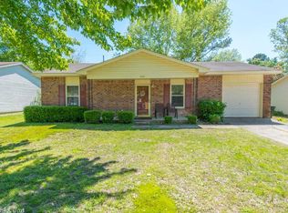 300 Randall Dr, Jacksonville, AR 72076