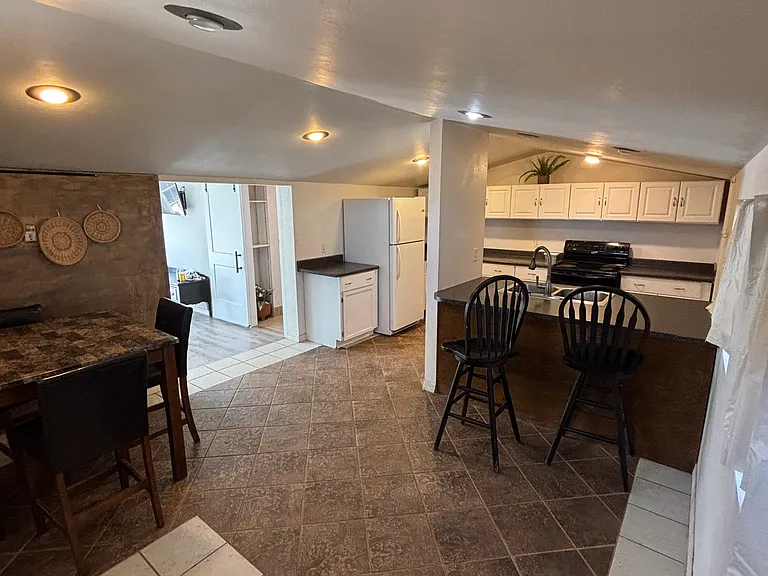 W Concord Brg — Photo 14