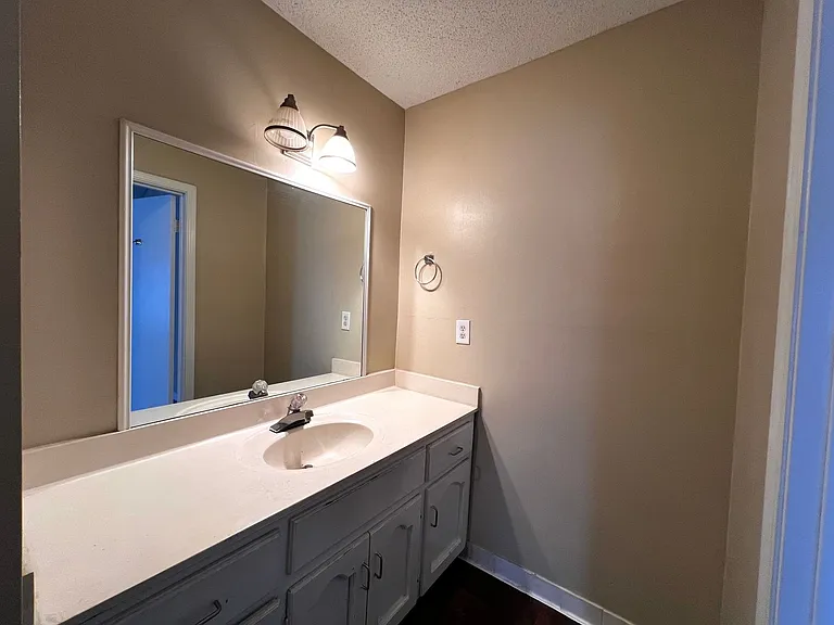 2505 W Broad St #131 — Photo 5