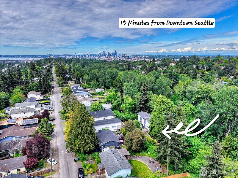 3rd image of 5942 21st Avenue SW
