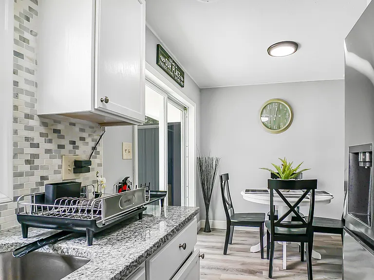 Beautiful and Updated Kitchen!