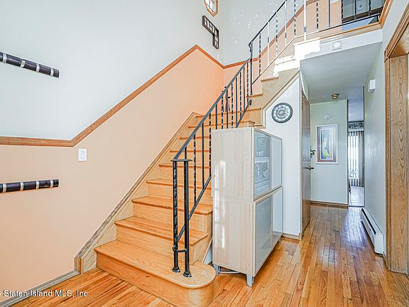 5th image of 29 Ashwood Ct