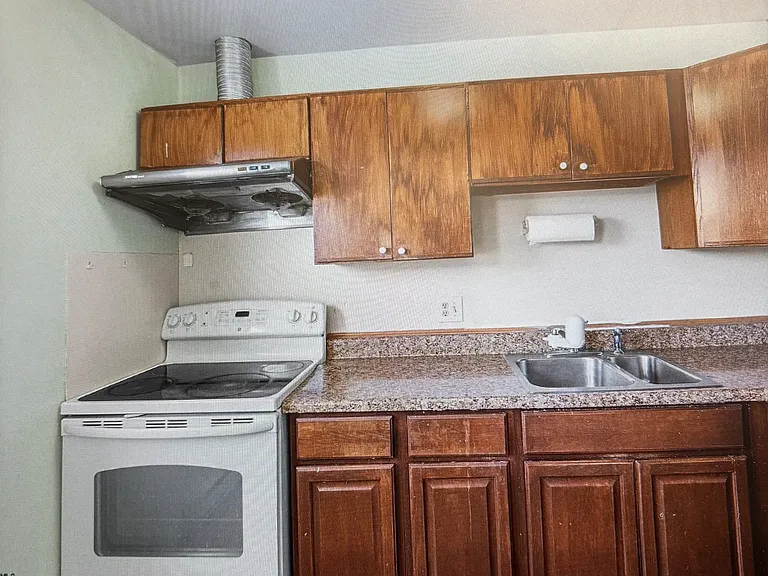 6825 Old Egg Harbor Road Oxford Vlg #69B — Photo 2