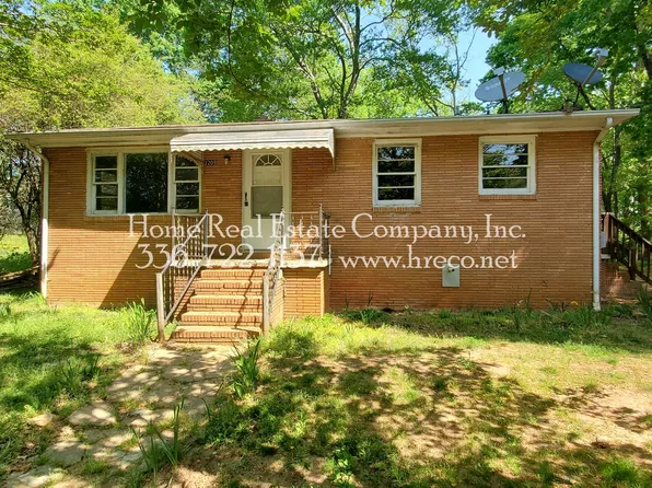 2209 E 25th St, Winston Salem, NC 27105