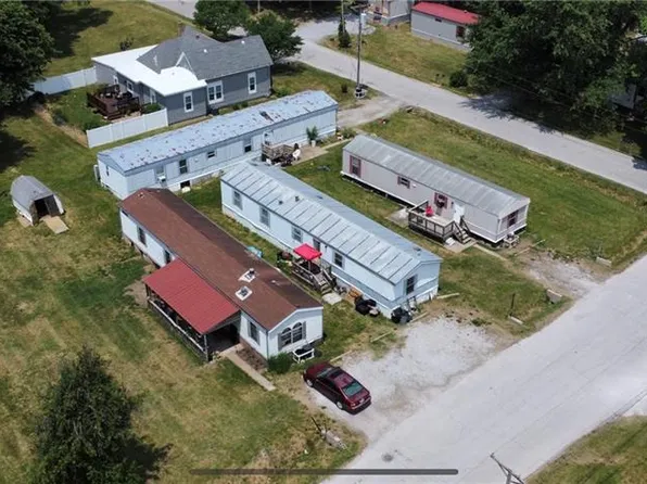 605 N 5th St, Clinton, MO 64735