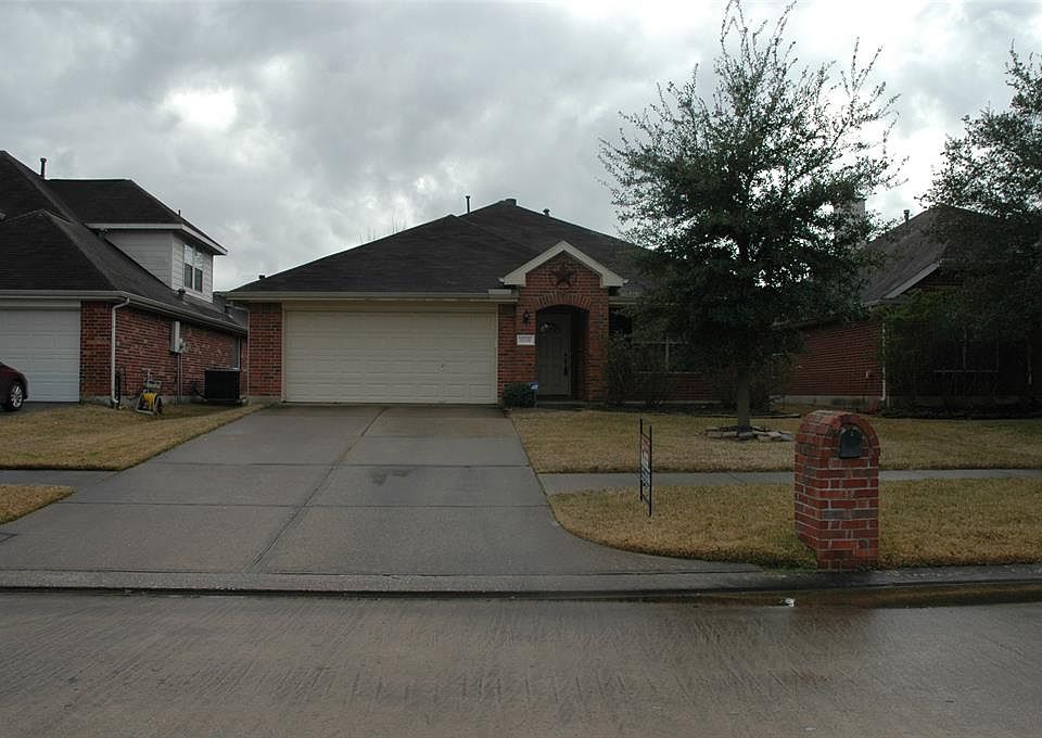 1st image of 6718 Mahan Wood Dr