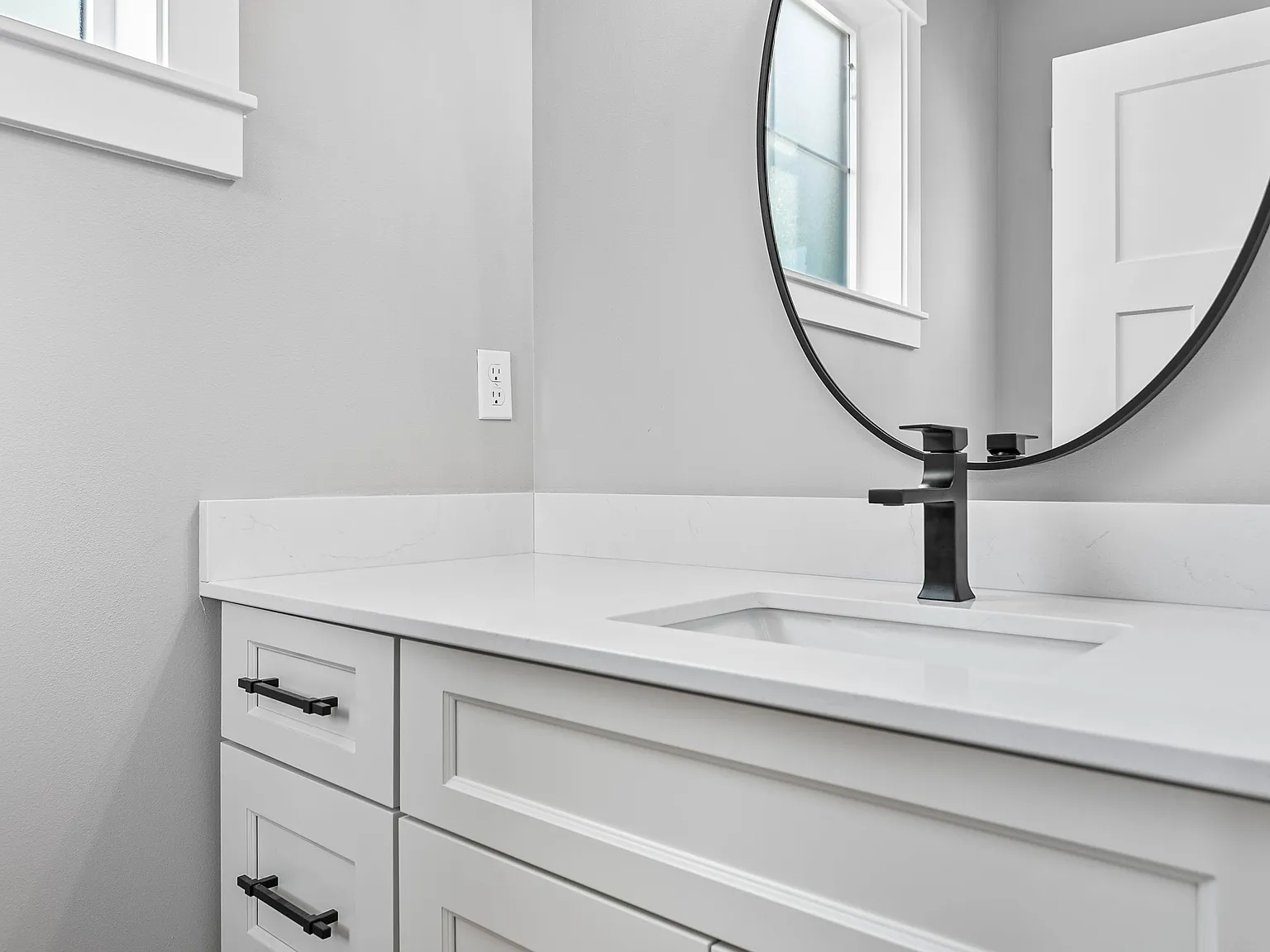 2205 Dejong Dr — Photo 2