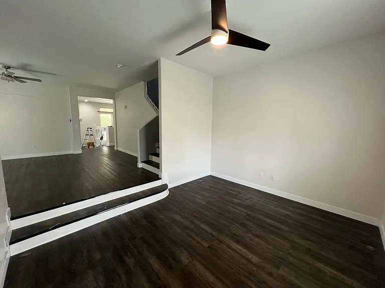 9401 Yellowshale St — Photo 5