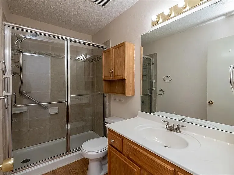 10820 Pebblecreek Ct — Photo 11