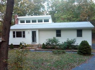 41 Partridge Dr, Sag Harbor, NY 11963