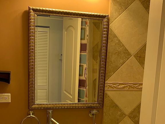 5th image of 504 E 49th St #2