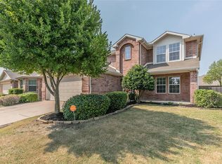 116 Bridlewood St, Azle, TX 76020