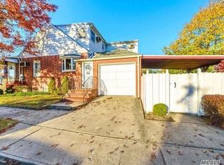 303 Emerson Pl, Valley Stream, NY 11580